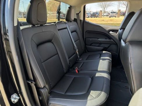 Used 2022 GMC Canyon AT4 image 32