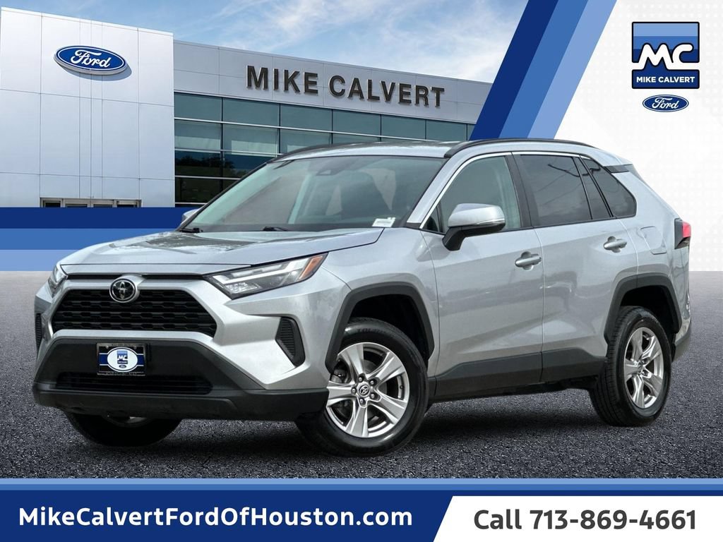 Used 2023 Toyota RAV4 XLE AWD/4WD image 1