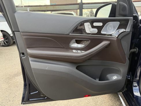 Used 2020 Mercedes-Benz GLE 350 4MATIC w/ AMG Line Exterior image 26