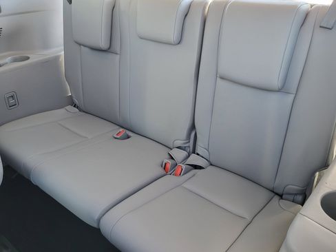 Used 2019 Toyota Highlander Limited Platinum image 21