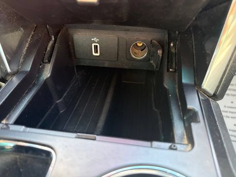 Used 2019 Ford Explorer Limited w/ Class III Trailer Tow Package FWD image 28