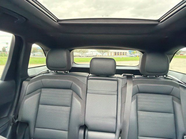 Used 2024 Lincoln Nautilus Reserve w/ Equipment Group 203A AWD/4WD image 6