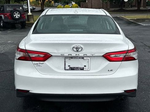 Used 2019 Toyota Camry LE FWD image 4
