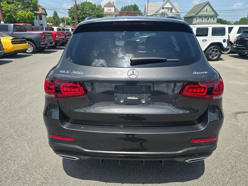Used 2022 Mercedes-Benz GLC 300 4MATIC image 16