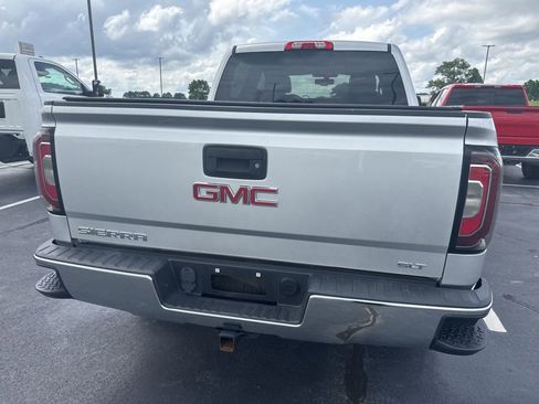 Used 2017 GMC Sierra 1500 SLT w/ SLT Premium Package AWD/4WD image 5