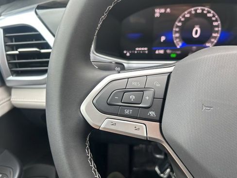 New 2026 Volkswagen Taos SE AWD/4WD image 27