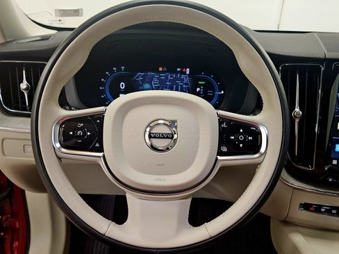 Used 2024 Volvo XC60 T8 Ultimate w/ Climate Package image 42