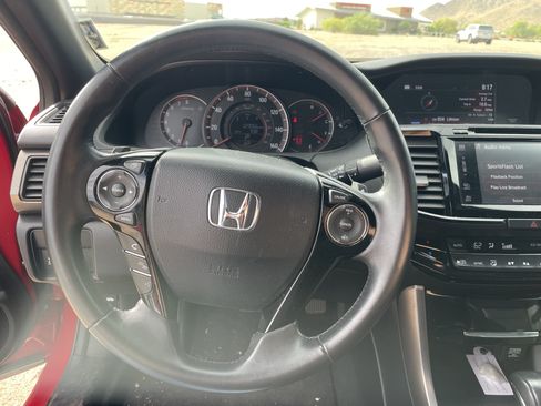 Used 2017 Honda Accord EX-L image 11