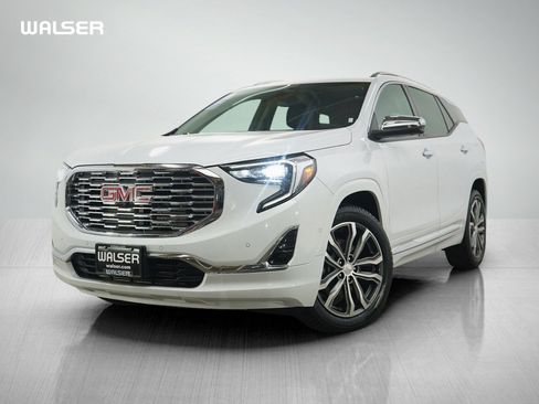 Used 2018 GMC Terrain Denali w/ GMC Pro Grade Package AWD/4WD image 1