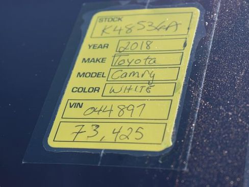 Used 2018 Toyota Camry FWD image 13