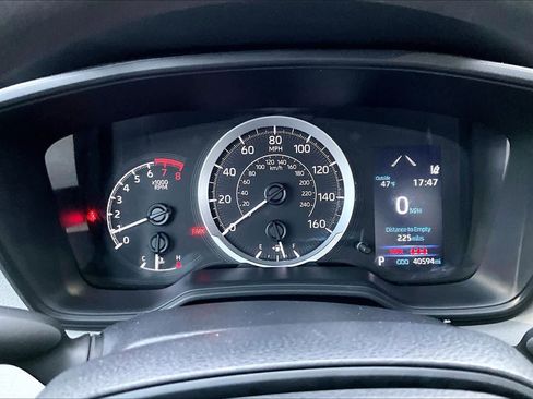Used 2022 Toyota Corolla LE image 24