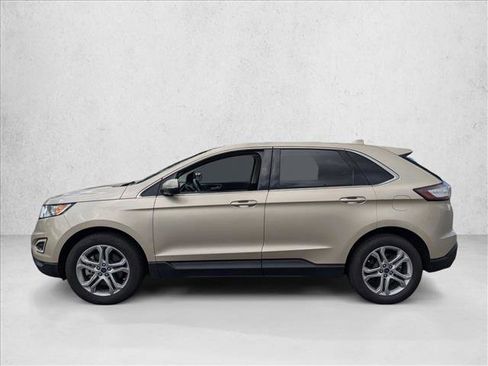 Used 2017 Ford Edge Titanium w/ Equipment Group 301A image 8
