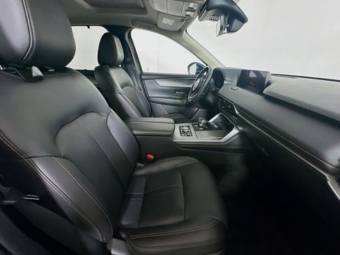 Used 2024 MAZDA CX-90 Plug-In Hybrid w/ Preferred AWD/4WD image 33