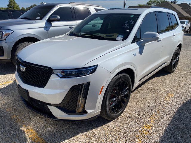Used 2023 Cadillac XT6 Sport w/ LPO, ONYX Package AWD/4WD image 2