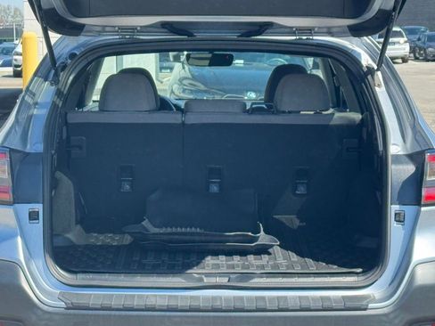 Used 2022 Subaru Outback Premium AWD/4WD image 30