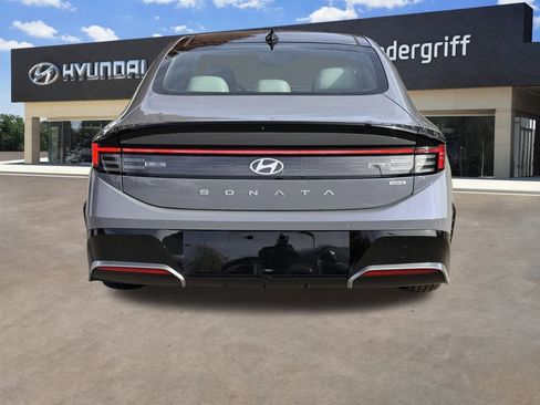 Certified 2025 Hyundai Sonata Limited image 14