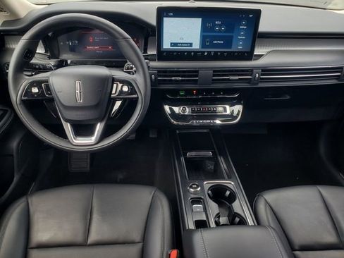 Certified 2024 Lincoln Corsair AWD w/ Equipment Group 101A image 23