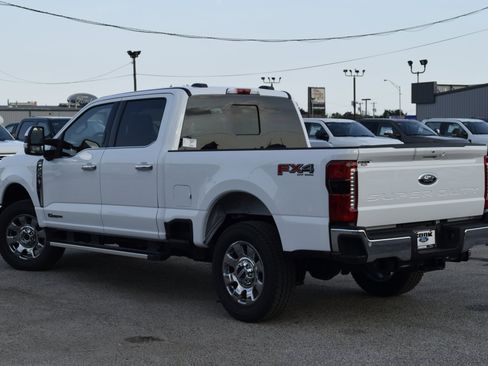 New 2026 Ford F250 Lariat w/ Lariat Premium Package image 4