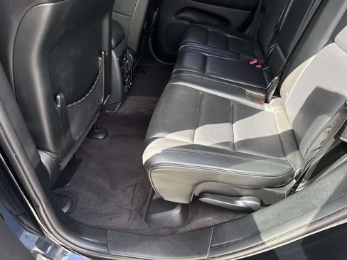Used 2018 Jeep Grand Cherokee Overland RWD image 13