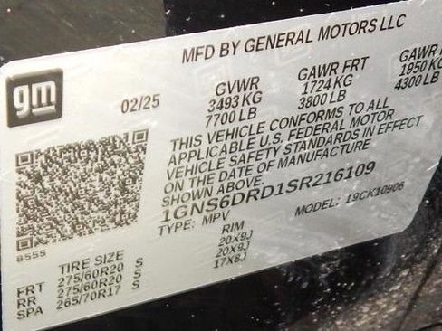 Used 2025 Chevrolet Suburban Z71 AWD/4WD image 19