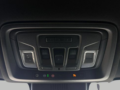 Used 2024 GMC Sierra 2500 AT4 w/ Technology Package image 41