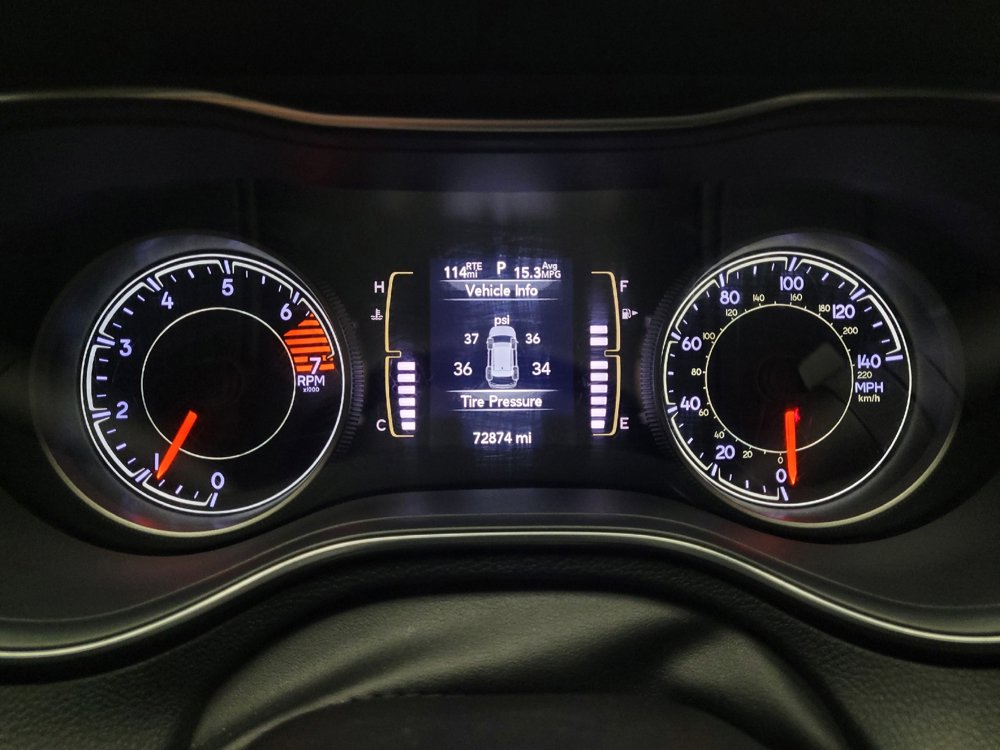 Used 2020 Jeep Cherokee Latitude Plus FWD image 23