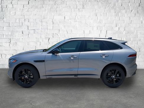 New 2026 Jaguar F-PACE R-Dynamic S image 3