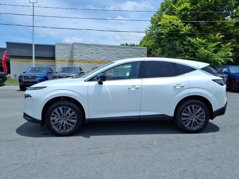 New 2026 Nissan Murano SL AWD/4WD image 2