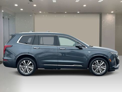 Used 2020 Cadillac XT6 Premium Luxury w/ Platinum Package AWD/4WD image 5