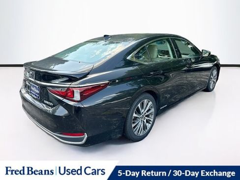Used 2020 Lexus ES 300h w/ Premium Package FWD image 10
