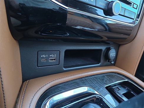 Used 2021 INFINITI QX80 Sensory w/ All-Season Package image 16