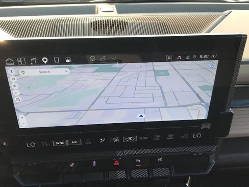 Used 2026 GMC Hummer EV SUV AWD/4WD image 43