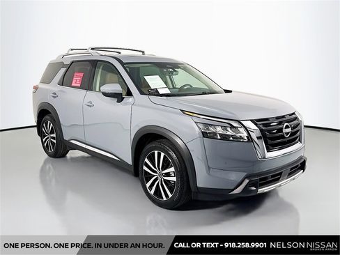 Certified 2024 Nissan Pathfinder Platinum w/ Cargo Package image 3