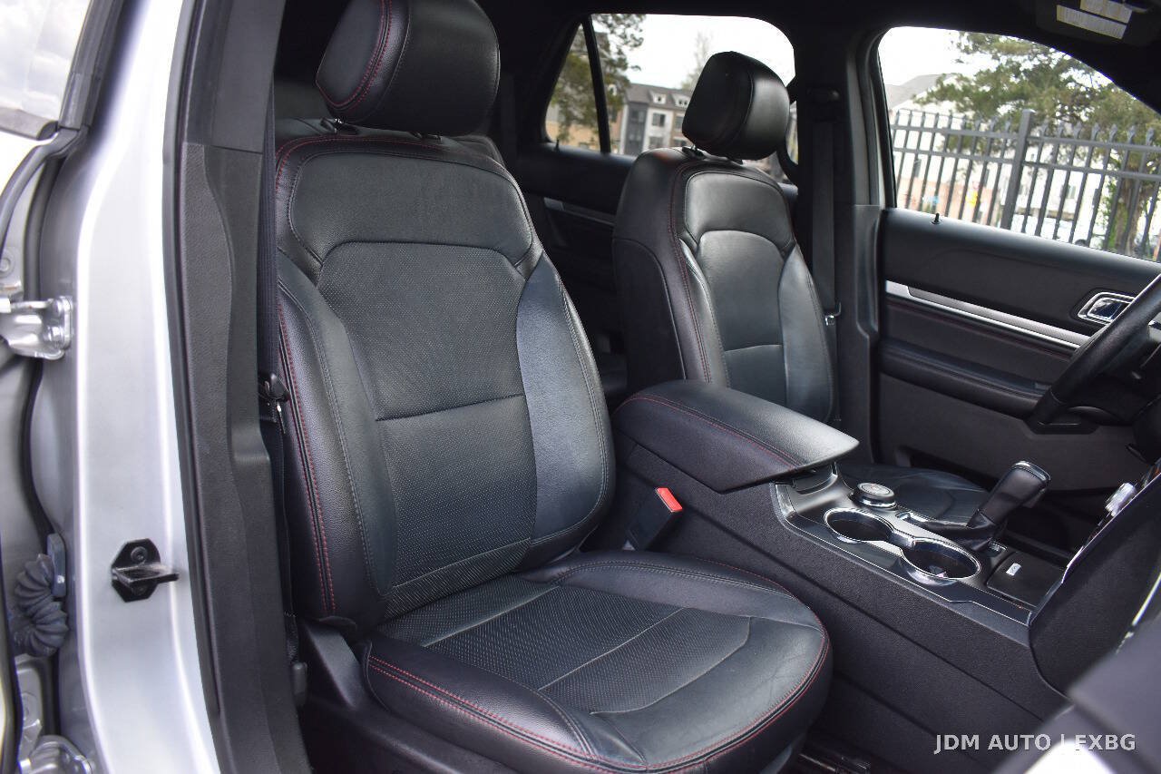 Used 2017 Ford Explorer Sport AWD/4WD image 13