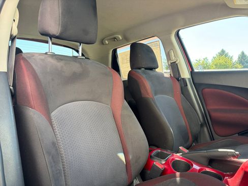Used 2014 Nissan Juke SL AWD/4WD image 16