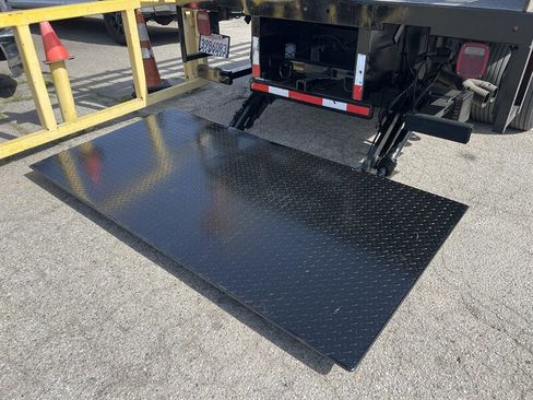 Used 2019 Ford F550 4x4 Crew Cab Super Duty image 18