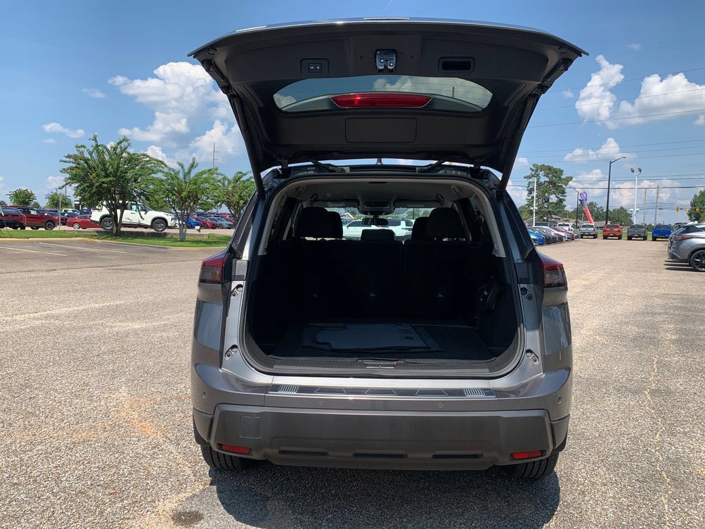 Used 2024 Nissan Rogue SV FWD image 7