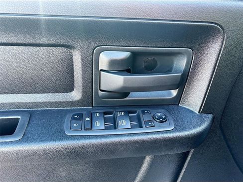 Used 2022 RAM 1500 Tradesman w/ Chrome Appearance Group image 19