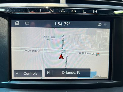 Used 2020 Lincoln Continental w/ Equipment Group 500A FWD image 34