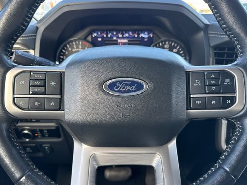 Used 2024 Ford Expedition XLT image 37