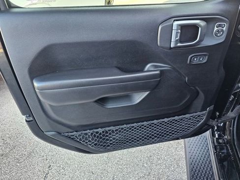 Used 2020 Jeep Wrangler Sport image 20