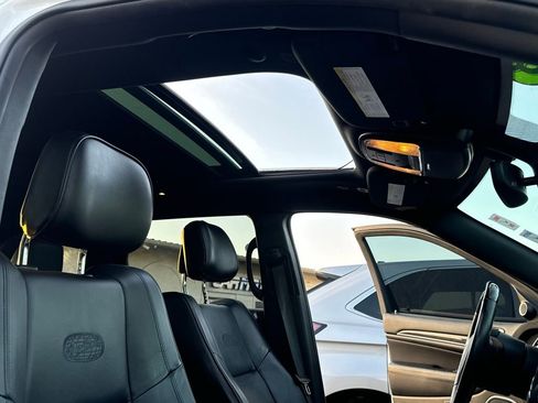 Used 2018 Jeep Grand Cherokee Overland image 29