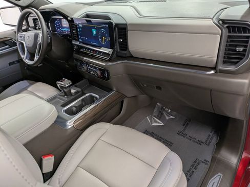 Used 2024 Chevrolet Silverado 1500 RST image 30