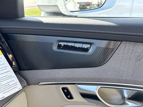 New 2026 Volvo XC90 B6 Ultra w/ Protection Package image 34