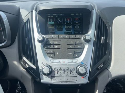 Used 2015 Chevrolet Equinox LT w/ Driver Convenience Package image 21