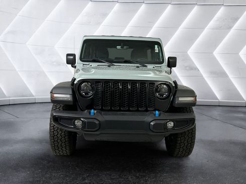 Used 2023 Jeep Wrangler Unlimited AWD/4WD image 2