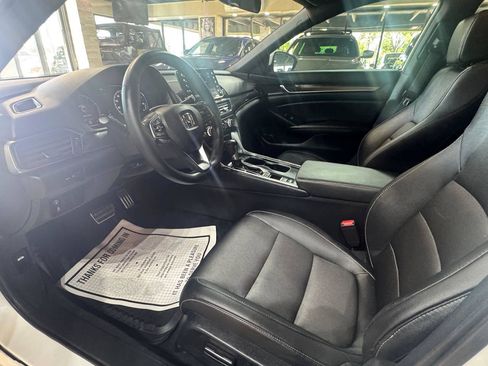 Used 2019 Honda Accord Sport image 16