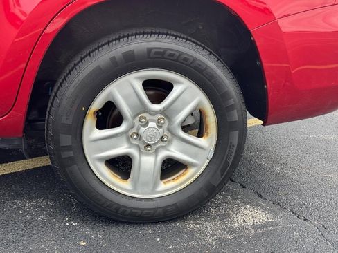 Used 2006 Toyota RAV4 2WD image 8