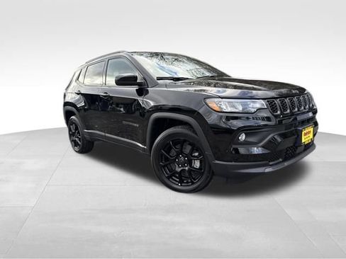 New 2026 Jeep Compass Latitude image 1