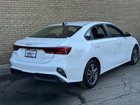 Used 2022 Kia Forte LXS image 11